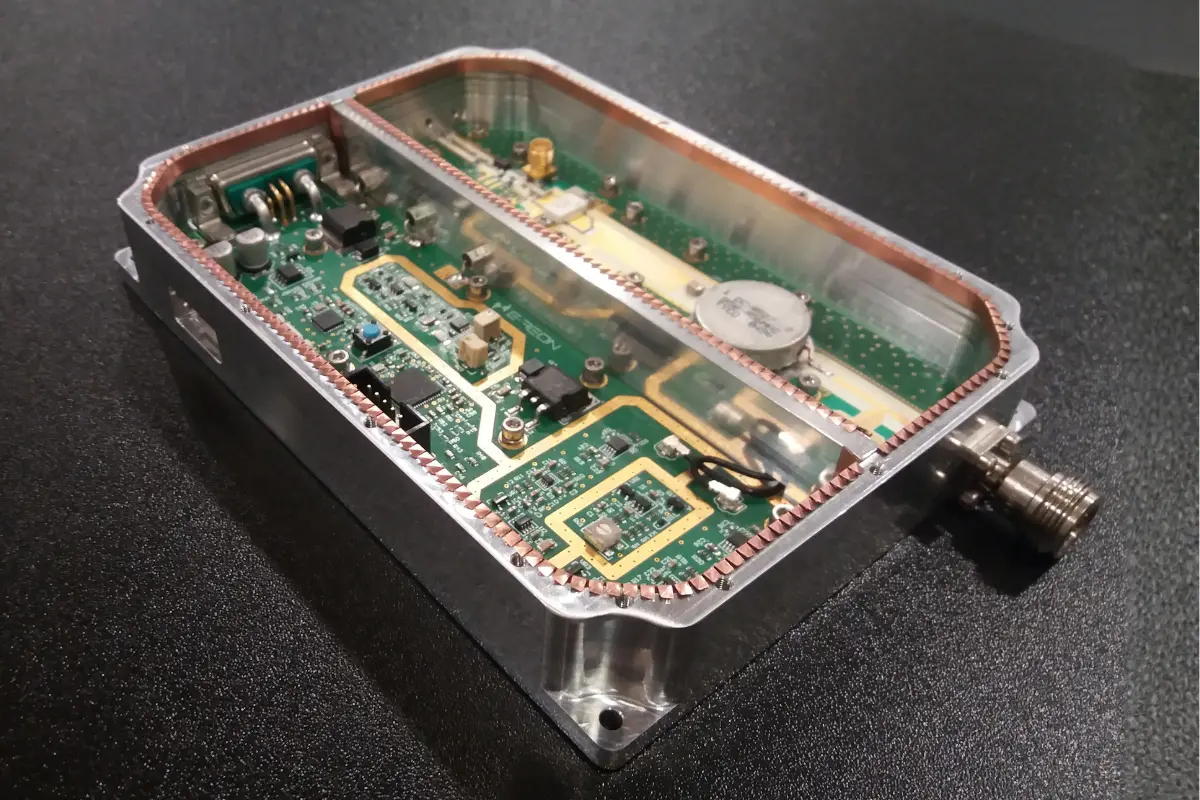 Broadband RF power amplifier module