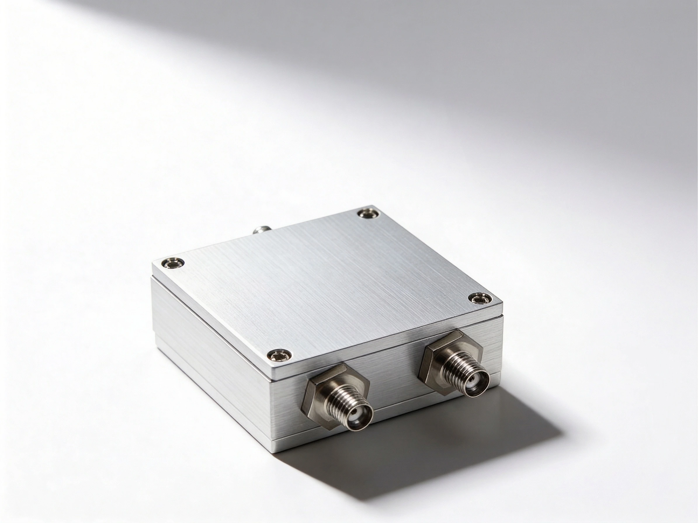 E-REON ERPD-0800-2700-2W-SMAF-MOD-A 2-way RF power splitter and combiner